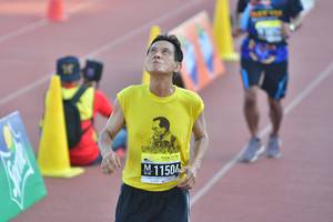 BIB: 1150
                            <button type="button" onclick="openModal(3536255)" class="btn btn-primary btn-sm float-right btn-popup" data-toggle="modal" data-target=".modal-high-quality">
                        <i class="fas fa-shopping-cart"></i> Add to Cart
                    </button>
                                            <button type="button" onclick="isThisMe(3536255, true)" class="btn btn-success btn-sm float-right btn-popup btn-isme hidden" data-toggle="tooltip" data-placement="bottom" title="นี่คือรูปของคุณใช่ไหม คลิกที่นี่เพื่อเอาเข้าอัลบั้ม">
                        <i class="fas fa-plus"></i> Add to album
                    </button>
                    <button type="button" onclick="isThisMe(3536255, false)" class="btn btn-warning btn-sm float-right btn-popup btn-isnotme hidden">
                        <i class="fas fa-ban"></i> Remove from album
                    </button>