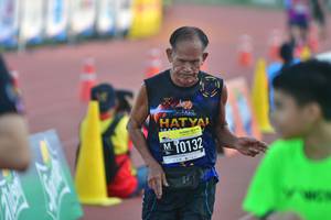 BIB: 0132
                            <button type="button" onclick="openModal(3539192)" class="btn btn-primary btn-sm float-right btn-popup" data-toggle="modal" data-target=".modal-high-quality">
                        <i class="fas fa-shopping-cart"></i> Add to Cart
                    </button>
                                            <button type="button" onclick="isThisMe(3539192, true)" class="btn btn-success btn-sm float-right btn-popup btn-isme hidden" data-toggle="tooltip" data-placement="bottom" title="นี่คือรูปของคุณใช่ไหม คลิกที่นี่เพื่อเอาเข้าอัลบั้ม">
                        <i class="fas fa-plus"></i> Add to album
                    </button>
                    <button type="button" onclick="isThisMe(3539192, false)" class="btn btn-warning btn-sm float-right btn-popup btn-isnotme hidden">
                        <i class="fas fa-ban"></i> Remove from album
                    </button>