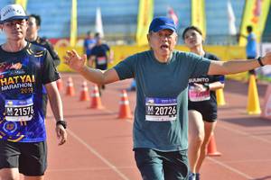 BIB: 2019, 21576, 20726
                            <button type="button" onclick="openModal(3574767)" class="btn btn-primary btn-sm float-right btn-popup" data-toggle="modal" data-target=".modal-high-quality">
                        <i class="fas fa-shopping-cart"></i> Add to Cart
                    </button>
                                            <button type="button" onclick="isThisMe(3574767, true)" class="btn btn-success btn-sm float-right btn-popup btn-isme hidden" data-toggle="tooltip" data-placement="bottom" title="นี่คือรูปของคุณใช่ไหม คลิกที่นี่เพื่อเอาเข้าอัลบั้ม">
                        <i class="fas fa-plus"></i> Add to album
                    </button>
                    <button type="button" onclick="isThisMe(3574767, false)" class="btn btn-warning btn-sm float-right btn-popup btn-isnotme hidden">
                        <i class="fas fa-ban"></i> Remove from album
                    </button>