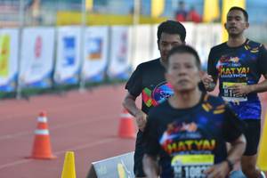 BIB: 
                            <button type="button" onclick="openModal(3537011)" class="btn btn-primary btn-sm float-right btn-popup" data-toggle="modal" data-target=".modal-high-quality">
                        <i class="fas fa-shopping-cart"></i> Add to Cart
                    </button>
                                            <button type="button" onclick="isThisMe(3537011, true)" class="btn btn-success btn-sm float-right btn-popup btn-isme hidden" data-toggle="tooltip" data-placement="bottom" title="นี่คือรูปของคุณใช่ไหม คลิกที่นี่เพื่อเอาเข้าอัลบั้ม">
                        <i class="fas fa-plus"></i> Add to album
                    </button>
                    <button type="button" onclick="isThisMe(3537011, false)" class="btn btn-warning btn-sm float-right btn-popup btn-isnotme hidden">
                        <i class="fas fa-ban"></i> Remove from album
                    </button>