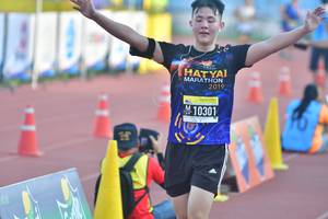 BIB: 2019, 10301
                            <button type="button" onclick="openModal(3540049)" class="btn btn-primary btn-sm float-right btn-popup" data-toggle="modal" data-target=".modal-high-quality">
                        <i class="fas fa-shopping-cart"></i> Add to Cart
                    </button>
                                            <button type="button" onclick="isThisMe(3540049, true)" class="btn btn-success btn-sm float-right btn-popup btn-isme hidden" data-toggle="tooltip" data-placement="bottom" title="นี่คือรูปของคุณใช่ไหม คลิกที่นี่เพื่อเอาเข้าอัลบั้ม">
                        <i class="fas fa-plus"></i> Add to album
                    </button>
                    <button type="button" onclick="isThisMe(3540049, false)" class="btn btn-warning btn-sm float-right btn-popup btn-isnotme hidden">
                        <i class="fas fa-ban"></i> Remove from album
                    </button>