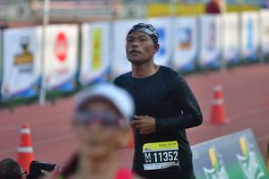 BIB: 11352
                            <button type="button" onclick="openModal(3532701)" class="btn btn-primary btn-sm float-right btn-popup" data-toggle="modal" data-target=".modal-high-quality">
                        <i class="fas fa-shopping-cart"></i> Add to Cart
                    </button>
                                            <button type="button" onclick="isThisMe(3532701, true)" class="btn btn-success btn-sm float-right btn-popup btn-isme hidden" data-toggle="tooltip" data-placement="bottom" title="นี่คือรูปของคุณใช่ไหม คลิกที่นี่เพื่อเอาเข้าอัลบั้ม">
                        <i class="fas fa-plus"></i> Add to album
                    </button>
                    <button type="button" onclick="isThisMe(3532701, false)" class="btn btn-warning btn-sm float-right btn-popup btn-isnotme hidden">
                        <i class="fas fa-ban"></i> Remove from album
                    </button>