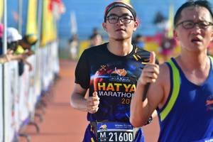 BIB: 21600
                            <button type="button" onclick="openModal(3556800)" class="btn btn-primary btn-sm float-right btn-popup" data-toggle="modal" data-target=".modal-high-quality">
                        <i class="fas fa-shopping-cart"></i> Add to Cart
                    </button>
                                            <button type="button" onclick="isThisMe(3556800, true)" class="btn btn-success btn-sm float-right btn-popup btn-isme hidden" data-toggle="tooltip" data-placement="bottom" title="นี่คือรูปของคุณใช่ไหม คลิกที่นี่เพื่อเอาเข้าอัลบั้ม">
                        <i class="fas fa-plus"></i> Add to album
                    </button>
                    <button type="button" onclick="isThisMe(3556800, false)" class="btn btn-warning btn-sm float-right btn-popup btn-isnotme hidden">
                        <i class="fas fa-ban"></i> Remove from album
                    </button>