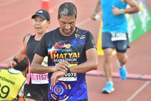 BIB: 1152
                            <button type="button" onclick="openModal(3543525)" class="btn btn-primary btn-sm float-right btn-popup" data-toggle="modal" data-target=".modal-high-quality">
                        <i class="fas fa-shopping-cart"></i> Add to Cart
                    </button>
                                            <button type="button" onclick="isThisMe(3543525, true)" class="btn btn-success btn-sm float-right btn-popup btn-isme hidden" data-toggle="tooltip" data-placement="bottom" title="นี่คือรูปของคุณใช่ไหม คลิกที่นี่เพื่อเอาเข้าอัลบั้ม">
                        <i class="fas fa-plus"></i> Add to album
                    </button>
                    <button type="button" onclick="isThisMe(3543525, false)" class="btn btn-warning btn-sm float-right btn-popup btn-isnotme hidden">
                        <i class="fas fa-ban"></i> Remove from album
                    </button>