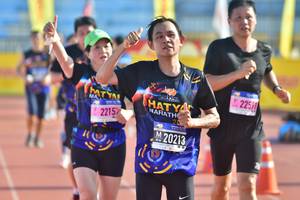 BIB: 225, 2215, 20213
                            <button type="button" onclick="openModal(3573753)" class="btn btn-primary btn-sm float-right btn-popup" data-toggle="modal" data-target=".modal-high-quality">
                        <i class="fas fa-shopping-cart"></i> Add to Cart
                    </button>
                                            <button type="button" onclick="isThisMe(3573753, true)" class="btn btn-success btn-sm float-right btn-popup btn-isme hidden" data-toggle="tooltip" data-placement="bottom" title="นี่คือรูปของคุณใช่ไหม คลิกที่นี่เพื่อเอาเข้าอัลบั้ม">
                        <i class="fas fa-plus"></i> Add to album
                    </button>
                    <button type="button" onclick="isThisMe(3573753, false)" class="btn btn-warning btn-sm float-right btn-popup btn-isnotme hidden">
                        <i class="fas fa-ban"></i> Remove from album
                    </button>