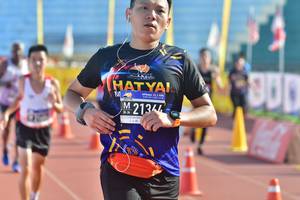 BIB: 213
                            <button type="button" onclick="openModal(3570268)" class="btn btn-primary btn-sm float-right btn-popup" data-toggle="modal" data-target=".modal-high-quality">
                        <i class="fas fa-shopping-cart"></i> Add to Cart
                    </button>
                                            <button type="button" onclick="isThisMe(3570268, true)" class="btn btn-success btn-sm float-right btn-popup btn-isme hidden" data-toggle="tooltip" data-placement="bottom" title="นี่คือรูปของคุณใช่ไหม คลิกที่นี่เพื่อเอาเข้าอัลบั้ม">
                        <i class="fas fa-plus"></i> Add to album
                    </button>
                    <button type="button" onclick="isThisMe(3570268, false)" class="btn btn-warning btn-sm float-right btn-popup btn-isnotme hidden">
                        <i class="fas fa-ban"></i> Remove from album
                    </button>