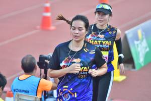 BIB: 201
                            <button type="button" onclick="openModal(3538145)" class="btn btn-primary btn-sm float-right btn-popup" data-toggle="modal" data-target=".modal-high-quality">
                        <i class="fas fa-shopping-cart"></i> Add to Cart
                    </button>
                                            <button type="button" onclick="isThisMe(3538145, true)" class="btn btn-success btn-sm float-right btn-popup btn-isme hidden" data-toggle="tooltip" data-placement="bottom" title="นี่คือรูปของคุณใช่ไหม คลิกที่นี่เพื่อเอาเข้าอัลบั้ม">
                        <i class="fas fa-plus"></i> Add to album
                    </button>
                    <button type="button" onclick="isThisMe(3538145, false)" class="btn btn-warning btn-sm float-right btn-popup btn-isnotme hidden">
                        <i class="fas fa-ban"></i> Remove from album
                    </button>