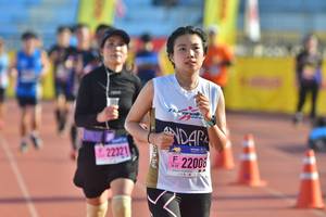 BIB: 22000
                            <button type="button" onclick="openModal(3555104)" class="btn btn-primary btn-sm float-right btn-popup" data-toggle="modal" data-target=".modal-high-quality">
                        <i class="fas fa-shopping-cart"></i> Add to Cart
                    </button>
                                            <button type="button" onclick="isThisMe(3555104, true)" class="btn btn-success btn-sm float-right btn-popup btn-isme hidden" data-toggle="tooltip" data-placement="bottom" title="นี่คือรูปของคุณใช่ไหม คลิกที่นี่เพื่อเอาเข้าอัลบั้ม">
                        <i class="fas fa-plus"></i> Add to album
                    </button>
                    <button type="button" onclick="isThisMe(3555104, false)" class="btn btn-warning btn-sm float-right btn-popup btn-isnotme hidden">
                        <i class="fas fa-ban"></i> Remove from album
                    </button>