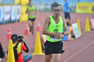 BIB: 1060
                            <button type="button" onclick="openModal(3534535)" class="btn btn-primary btn-sm float-right btn-popup" data-toggle="modal" data-target=".modal-high-quality">
                        <i class="fas fa-shopping-cart"></i> Add to Cart
                    </button>
                                            <button type="button" onclick="isThisMe(3534535, true)" class="btn btn-success btn-sm float-right btn-popup btn-isme hidden" data-toggle="tooltip" data-placement="bottom" title="นี่คือรูปของคุณใช่ไหม คลิกที่นี่เพื่อเอาเข้าอัลบั้ม">
                        <i class="fas fa-plus"></i> Add to album
                    </button>
                    <button type="button" onclick="isThisMe(3534535, false)" class="btn btn-warning btn-sm float-right btn-popup btn-isnotme hidden">
                        <i class="fas fa-ban"></i> Remove from album
                    </button>