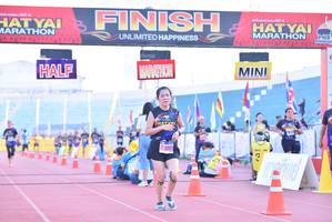 BIB: 220
                            <button type="button" onclick="openModal(3545171)" class="btn btn-primary btn-sm float-right btn-popup" data-toggle="modal" data-target=".modal-high-quality">
                        <i class="fas fa-shopping-cart"></i> Add to Cart
                    </button>
                                            <button type="button" onclick="isThisMe(3545171, true)" class="btn btn-success btn-sm float-right btn-popup btn-isme hidden" data-toggle="tooltip" data-placement="bottom" title="นี่คือรูปของคุณใช่ไหม คลิกที่นี่เพื่อเอาเข้าอัลบั้ม">
                        <i class="fas fa-plus"></i> Add to album
                    </button>
                    <button type="button" onclick="isThisMe(3545171, false)" class="btn btn-warning btn-sm float-right btn-popup btn-isnotme hidden">
                        <i class="fas fa-ban"></i> Remove from album
                    </button>