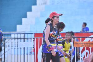 BIB: 125
                            <button type="button" onclick="openModal(3548604)" class="btn btn-primary btn-sm float-right btn-popup" data-toggle="modal" data-target=".modal-high-quality">
                        <i class="fas fa-shopping-cart"></i> Add to Cart
                    </button>
                                            <button type="button" onclick="isThisMe(3548604, true)" class="btn btn-success btn-sm float-right btn-popup btn-isme hidden" data-toggle="tooltip" data-placement="bottom" title="นี่คือรูปของคุณใช่ไหม คลิกที่นี่เพื่อเอาเข้าอัลบั้ม">
                        <i class="fas fa-plus"></i> Add to album
                    </button>
                    <button type="button" onclick="isThisMe(3548604, false)" class="btn btn-warning btn-sm float-right btn-popup btn-isnotme hidden">
                        <i class="fas fa-ban"></i> Remove from album
                    </button>