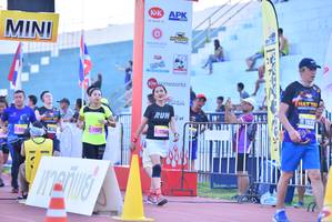 BIB: 1157
                            <button type="button" onclick="openModal(3547858)" class="btn btn-primary btn-sm float-right btn-popup" data-toggle="modal" data-target=".modal-high-quality">
                        <i class="fas fa-shopping-cart"></i> Add to Cart
                    </button>
                                            <button type="button" onclick="isThisMe(3547858, true)" class="btn btn-success btn-sm float-right btn-popup btn-isme hidden" data-toggle="tooltip" data-placement="bottom" title="นี่คือรูปของคุณใช่ไหม คลิกที่นี่เพื่อเอาเข้าอัลบั้ม">
                        <i class="fas fa-plus"></i> Add to album
                    </button>
                    <button type="button" onclick="isThisMe(3547858, false)" class="btn btn-warning btn-sm float-right btn-popup btn-isnotme hidden">
                        <i class="fas fa-ban"></i> Remove from album
                    </button>