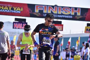 BIB: 2171, 2041
                            <button type="button" onclick="openModal(3587139)" class="btn btn-primary btn-sm float-right btn-popup" data-toggle="modal" data-target=".modal-high-quality">
                        <i class="fas fa-shopping-cart"></i> Add to Cart
                    </button>
                                            <button type="button" onclick="isThisMe(3587139, true)" class="btn btn-success btn-sm float-right btn-popup btn-isme hidden" data-toggle="tooltip" data-placement="bottom" title="นี่คือรูปของคุณใช่ไหม คลิกที่นี่เพื่อเอาเข้าอัลบั้ม">
                        <i class="fas fa-plus"></i> Add to album
                    </button>
                    <button type="button" onclick="isThisMe(3587139, false)" class="btn btn-warning btn-sm float-right btn-popup btn-isnotme hidden">
                        <i class="fas fa-ban"></i> Remove from album
                    </button>