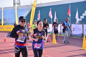 BIB: 201, 1147, 22574
                            <button type="button" onclick="openModal(3587455)" class="btn btn-primary btn-sm float-right btn-popup" data-toggle="modal" data-target=".modal-high-quality">
                        <i class="fas fa-shopping-cart"></i> Add to Cart
                    </button>
                                            <button type="button" onclick="isThisMe(3587455, true)" class="btn btn-success btn-sm float-right btn-popup btn-isme hidden" data-toggle="tooltip" data-placement="bottom" title="นี่คือรูปของคุณใช่ไหม คลิกที่นี่เพื่อเอาเข้าอัลบั้ม">
                        <i class="fas fa-plus"></i> Add to album
                    </button>
                    <button type="button" onclick="isThisMe(3587455, false)" class="btn btn-warning btn-sm float-right btn-popup btn-isnotme hidden">
                        <i class="fas fa-ban"></i> Remove from album
                    </button>