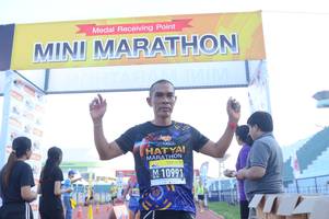 BIB: 10991
                            <button type="button" onclick="openModal(3592824)" class="btn btn-primary btn-sm float-right btn-popup" data-toggle="modal" data-target=".modal-high-quality">
                        <i class="fas fa-shopping-cart"></i> Add to Cart
                    </button>
                                            <button type="button" onclick="isThisMe(3592824, true)" class="btn btn-success btn-sm float-right btn-popup btn-isme hidden" data-toggle="tooltip" data-placement="bottom" title="นี่คือรูปของคุณใช่ไหม คลิกที่นี่เพื่อเอาเข้าอัลบั้ม">
                        <i class="fas fa-plus"></i> Add to album
                    </button>
                    <button type="button" onclick="isThisMe(3592824, false)" class="btn btn-warning btn-sm float-right btn-popup btn-isnotme hidden">
                        <i class="fas fa-ban"></i> Remove from album
                    </button>