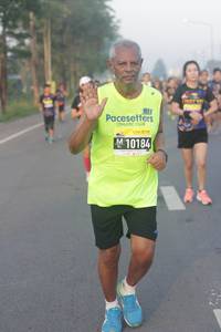 BIB: 10184
                            <button type="button" onclick="openModal(3690182)" class="btn btn-primary btn-sm float-right btn-popup" data-toggle="modal" data-target=".modal-high-quality">
                        <i class="fas fa-shopping-cart"></i> Add to Cart
                    </button>
                                            <button type="button" onclick="isThisMe(3690182, true)" class="btn btn-success btn-sm float-right btn-popup btn-isme hidden" data-toggle="tooltip" data-placement="bottom" title="นี่คือรูปของคุณใช่ไหม คลิกที่นี่เพื่อเอาเข้าอัลบั้ม">
                        <i class="fas fa-plus"></i> Add to album
                    </button>
                    <button type="button" onclick="isThisMe(3690182, false)" class="btn btn-warning btn-sm float-right btn-popup btn-isnotme hidden">
                        <i class="fas fa-ban"></i> Remove from album
                    </button>