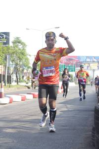 BIB: 803
                            <button type="button" onclick="openModal(3672306)" class="btn btn-primary btn-sm float-right btn-popup" data-toggle="modal" data-target=".modal-high-quality">
                        <i class="fas fa-shopping-cart"></i> Add to Cart
                    </button>
                                            <button type="button" onclick="isThisMe(3672306, true)" class="btn btn-success btn-sm float-right btn-popup btn-isme hidden" data-toggle="tooltip" data-placement="bottom" title="นี่คือรูปของคุณใช่ไหม คลิกที่นี่เพื่อเอาเข้าอัลบั้ม">
                        <i class="fas fa-plus"></i> Add to album
                    </button>
                    <button type="button" onclick="isThisMe(3672306, false)" class="btn btn-warning btn-sm float-right btn-popup btn-isnotme hidden">
                        <i class="fas fa-ban"></i> Remove from album
                    </button>