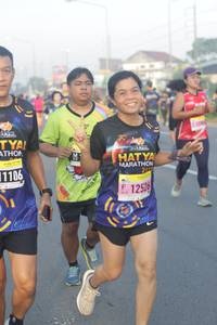 BIB: 1106, 1252
                            <button type="button" onclick="openModal(3692070)" class="btn btn-primary btn-sm float-right btn-popup" data-toggle="modal" data-target=".modal-high-quality">
                        <i class="fas fa-shopping-cart"></i> Add to Cart
                    </button>
                                            <button type="button" onclick="isThisMe(3692070, true)" class="btn btn-success btn-sm float-right btn-popup btn-isme hidden" data-toggle="tooltip" data-placement="bottom" title="นี่คือรูปของคุณใช่ไหม คลิกที่นี่เพื่อเอาเข้าอัลบั้ม">
                        <i class="fas fa-plus"></i> Add to album
                    </button>
                    <button type="button" onclick="isThisMe(3692070, false)" class="btn btn-warning btn-sm float-right btn-popup btn-isnotme hidden">
                        <i class="fas fa-ban"></i> Remove from album
                    </button>