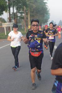 BIB: 
                            <button type="button" onclick="openModal(3690323)" class="btn btn-primary btn-sm float-right btn-popup" data-toggle="modal" data-target=".modal-high-quality">
                        <i class="fas fa-shopping-cart"></i> Add to Cart
                    </button>
                                            <button type="button" onclick="isThisMe(3690323, true)" class="btn btn-success btn-sm float-right btn-popup btn-isme hidden" data-toggle="tooltip" data-placement="bottom" title="นี่คือรูปของคุณใช่ไหม คลิกที่นี่เพื่อเอาเข้าอัลบั้ม">
                        <i class="fas fa-plus"></i> Add to album
                    </button>
                    <button type="button" onclick="isThisMe(3690323, false)" class="btn btn-warning btn-sm float-right btn-popup btn-isnotme hidden">
                        <i class="fas fa-ban"></i> Remove from album
                    </button>