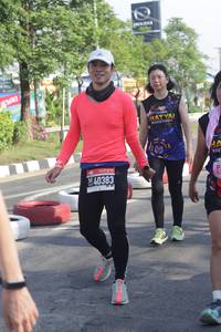 BIB: 40383, 
                            <button type="button" onclick="openModal(3670314)" class="btn btn-primary btn-sm float-right btn-popup" data-toggle="modal" data-target=".modal-high-quality">
                        <i class="fas fa-shopping-cart"></i> Add to Cart
                    </button>
                                            <button type="button" onclick="isThisMe(3670314, true)" class="btn btn-success btn-sm float-right btn-popup btn-isme hidden" data-toggle="tooltip" data-placement="bottom" title="นี่คือรูปของคุณใช่ไหม คลิกที่นี่เพื่อเอาเข้าอัลบั้ม">
                        <i class="fas fa-plus"></i> Add to album
                    </button>
                    <button type="button" onclick="isThisMe(3670314, false)" class="btn btn-warning btn-sm float-right btn-popup btn-isnotme hidden">
                        <i class="fas fa-ban"></i> Remove from album
                    </button>