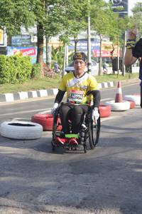 BIB: 40994
                            <button type="button" onclick="openModal(3697211)" class="btn btn-primary btn-sm float-right btn-popup" data-toggle="modal" data-target=".modal-high-quality">
                        <i class="fas fa-shopping-cart"></i> Add to Cart
                    </button>
                                            <button type="button" onclick="isThisMe(3697211, true)" class="btn btn-success btn-sm float-right btn-popup btn-isme hidden" data-toggle="tooltip" data-placement="bottom" title="นี่คือรูปของคุณใช่ไหม คลิกที่นี่เพื่อเอาเข้าอัลบั้ม">
                        <i class="fas fa-plus"></i> Add to album
                    </button>
                    <button type="button" onclick="isThisMe(3697211, false)" class="btn btn-warning btn-sm float-right btn-popup btn-isnotme hidden">
                        <i class="fas fa-ban"></i> Remove from album
                    </button>