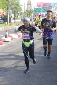 BIB: 21835
                            <button type="button" onclick="openModal(3672031)" class="btn btn-primary btn-sm float-right btn-popup" data-toggle="modal" data-target=".modal-high-quality">
                        <i class="fas fa-shopping-cart"></i> Add to Cart
                    </button>
                                            <button type="button" onclick="isThisMe(3672031, true)" class="btn btn-success btn-sm float-right btn-popup btn-isme hidden" data-toggle="tooltip" data-placement="bottom" title="นี่คือรูปของคุณใช่ไหม คลิกที่นี่เพื่อเอาเข้าอัลบั้ม">
                        <i class="fas fa-plus"></i> Add to album
                    </button>
                    <button type="button" onclick="isThisMe(3672031, false)" class="btn btn-warning btn-sm float-right btn-popup btn-isnotme hidden">
                        <i class="fas fa-ban"></i> Remove from album
                    </button>