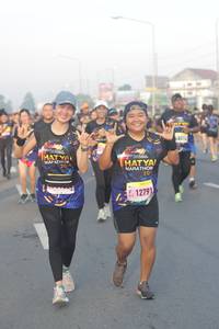 BIB: 1279
                            <button type="button" onclick="openModal(3691728)" class="btn btn-primary btn-sm float-right btn-popup" data-toggle="modal" data-target=".modal-high-quality">
                        <i class="fas fa-shopping-cart"></i> Add to Cart
                    </button>
                                            <button type="button" onclick="isThisMe(3691728, true)" class="btn btn-success btn-sm float-right btn-popup btn-isme hidden" data-toggle="tooltip" data-placement="bottom" title="นี่คือรูปของคุณใช่ไหม คลิกที่นี่เพื่อเอาเข้าอัลบั้ม">
                        <i class="fas fa-plus"></i> Add to album
                    </button>
                    <button type="button" onclick="isThisMe(3691728, false)" class="btn btn-warning btn-sm float-right btn-popup btn-isnotme hidden">
                        <i class="fas fa-ban"></i> Remove from album
                    </button>