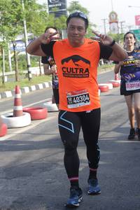 BIB: 22116, 40304
                            <button type="button" onclick="openModal(3670459)" class="btn btn-primary btn-sm float-right btn-popup" data-toggle="modal" data-target=".modal-high-quality">
                        <i class="fas fa-shopping-cart"></i> Add to Cart
                    </button>
                                            <button type="button" onclick="isThisMe(3670459, true)" class="btn btn-success btn-sm float-right btn-popup btn-isme hidden" data-toggle="tooltip" data-placement="bottom" title="นี่คือรูปของคุณใช่ไหม คลิกที่นี่เพื่อเอาเข้าอัลบั้ม">
                        <i class="fas fa-plus"></i> Add to album
                    </button>
                    <button type="button" onclick="isThisMe(3670459, false)" class="btn btn-warning btn-sm float-right btn-popup btn-isnotme hidden">
                        <i class="fas fa-ban"></i> Remove from album
                    </button>