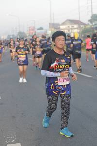 BIB: 1197
                            <button type="button" onclick="openModal(3690212)" class="btn btn-primary btn-sm float-right btn-popup" data-toggle="modal" data-target=".modal-high-quality">
                        <i class="fas fa-shopping-cart"></i> Add to Cart
                    </button>
                                            <button type="button" onclick="isThisMe(3690212, true)" class="btn btn-success btn-sm float-right btn-popup btn-isme hidden" data-toggle="tooltip" data-placement="bottom" title="นี่คือรูปของคุณใช่ไหม คลิกที่นี่เพื่อเอาเข้าอัลบั้ม">
                        <i class="fas fa-plus"></i> Add to album
                    </button>
                    <button type="button" onclick="isThisMe(3690212, false)" class="btn btn-warning btn-sm float-right btn-popup btn-isnotme hidden">
                        <i class="fas fa-ban"></i> Remove from album
                    </button>