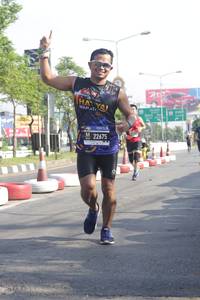 BIB: 22675
                            <button type="button" onclick="openModal(3672408)" class="btn btn-primary btn-sm float-right btn-popup" data-toggle="modal" data-target=".modal-high-quality">
                        <i class="fas fa-shopping-cart"></i> Add to Cart
                    </button>
                                            <button type="button" onclick="isThisMe(3672408, true)" class="btn btn-success btn-sm float-right btn-popup btn-isme hidden" data-toggle="tooltip" data-placement="bottom" title="นี่คือรูปของคุณใช่ไหม คลิกที่นี่เพื่อเอาเข้าอัลบั้ม">
                        <i class="fas fa-plus"></i> Add to album
                    </button>
                    <button type="button" onclick="isThisMe(3672408, false)" class="btn btn-warning btn-sm float-right btn-popup btn-isnotme hidden">
                        <i class="fas fa-ban"></i> Remove from album
                    </button>