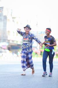 BIB: 40981
                            <button type="button" onclick="openModal(3662127)" class="btn btn-primary btn-sm float-right btn-popup" data-toggle="modal" data-target=".modal-high-quality">
                        <i class="fas fa-shopping-cart"></i> Add to Cart
                    </button>
                                            <button type="button" onclick="isThisMe(3662127, true)" class="btn btn-success btn-sm float-right btn-popup btn-isme hidden" data-toggle="tooltip" data-placement="bottom" title="นี่คือรูปของคุณใช่ไหม คลิกที่นี่เพื่อเอาเข้าอัลบั้ม">
                        <i class="fas fa-plus"></i> Add to album
                    </button>
                    <button type="button" onclick="isThisMe(3662127, false)" class="btn btn-warning btn-sm float-right btn-popup btn-isnotme hidden">
                        <i class="fas fa-ban"></i> Remove from album
                    </button>