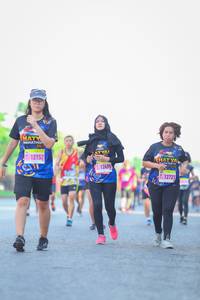 BIB: 12152, 12498, 1272
                            <button type="button" onclick="openModal(3648323)" class="btn btn-primary btn-sm float-right btn-popup" data-toggle="modal" data-target=".modal-high-quality">
                        <i class="fas fa-shopping-cart"></i> Add to Cart
                    </button>
                                            <button type="button" onclick="isThisMe(3648323, true)" class="btn btn-success btn-sm float-right btn-popup btn-isme hidden" data-toggle="tooltip" data-placement="bottom" title="นี่คือรูปของคุณใช่ไหม คลิกที่นี่เพื่อเอาเข้าอัลบั้ม">
                        <i class="fas fa-plus"></i> Add to album
                    </button>
                    <button type="button" onclick="isThisMe(3648323, false)" class="btn btn-warning btn-sm float-right btn-popup btn-isnotme hidden">
                        <i class="fas fa-ban"></i> Remove from album
                    </button>