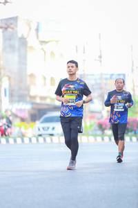 BIB: 815, 22100
                            <button type="button" onclick="openModal(3623238)" class="btn btn-primary btn-sm float-right btn-popup" data-toggle="modal" data-target=".modal-high-quality">
                        <i class="fas fa-shopping-cart"></i> Add to Cart
                    </button>
                                            <button type="button" onclick="isThisMe(3623238, true)" class="btn btn-success btn-sm float-right btn-popup btn-isme hidden" data-toggle="tooltip" data-placement="bottom" title="นี่คือรูปของคุณใช่ไหม คลิกที่นี่เพื่อเอาเข้าอัลบั้ม">
                        <i class="fas fa-plus"></i> Add to album
                    </button>
                    <button type="button" onclick="isThisMe(3623238, false)" class="btn btn-warning btn-sm float-right btn-popup btn-isnotme hidden">
                        <i class="fas fa-ban"></i> Remove from album
                    </button>