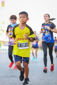 BIB: 10915
                            <button type="button" onclick="openModal(3621852)" class="btn btn-primary btn-sm float-right btn-popup" data-toggle="modal" data-target=".modal-high-quality">
                        <i class="fas fa-shopping-cart"></i> Add to Cart
                    </button>
                                            <button type="button" onclick="isThisMe(3621852, true)" class="btn btn-success btn-sm float-right btn-popup btn-isme hidden" data-toggle="tooltip" data-placement="bottom" title="นี่คือรูปของคุณใช่ไหม คลิกที่นี่เพื่อเอาเข้าอัลบั้ม">
                        <i class="fas fa-plus"></i> Add to album
                    </button>
                    <button type="button" onclick="isThisMe(3621852, false)" class="btn btn-warning btn-sm float-right btn-popup btn-isnotme hidden">
                        <i class="fas fa-ban"></i> Remove from album
                    </button>