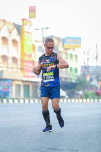 BIB: 10986
                            <button type="button" onclick="openModal(3619403)" class="btn btn-primary btn-sm float-right btn-popup" data-toggle="modal" data-target=".modal-high-quality">
                        <i class="fas fa-shopping-cart"></i> Add to Cart
                    </button>
                                            <button type="button" onclick="isThisMe(3619403, true)" class="btn btn-success btn-sm float-right btn-popup btn-isme hidden" data-toggle="tooltip" data-placement="bottom" title="นี่คือรูปของคุณใช่ไหม คลิกที่นี่เพื่อเอาเข้าอัลบั้ม">
                        <i class="fas fa-plus"></i> Add to album
                    </button>
                    <button type="button" onclick="isThisMe(3619403, false)" class="btn btn-warning btn-sm float-right btn-popup btn-isnotme hidden">
                        <i class="fas fa-ban"></i> Remove from album
                    </button>