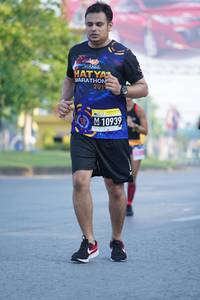 BIB: 201, 10939
                            <button type="button" onclick="openModal(3614037)" class="btn btn-primary btn-sm float-right btn-popup" data-toggle="modal" data-target=".modal-high-quality">
                        <i class="fas fa-shopping-cart"></i> Add to Cart
                    </button>
                                            <button type="button" onclick="isThisMe(3614037, true)" class="btn btn-success btn-sm float-right btn-popup btn-isme hidden" data-toggle="tooltip" data-placement="bottom" title="นี่คือรูปของคุณใช่ไหม คลิกที่นี่เพื่อเอาเข้าอัลบั้ม">
                        <i class="fas fa-plus"></i> Add to album
                    </button>
                    <button type="button" onclick="isThisMe(3614037, false)" class="btn btn-warning btn-sm float-right btn-popup btn-isnotme hidden">
                        <i class="fas fa-ban"></i> Remove from album
                    </button>