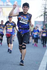 BIB: 20568
                            <button type="button" onclick="openModal(3623578)" class="btn btn-primary btn-sm float-right btn-popup" data-toggle="modal" data-target=".modal-high-quality">
                        <i class="fas fa-shopping-cart"></i> Add to Cart
                    </button>
                                            <button type="button" onclick="isThisMe(3623578, true)" class="btn btn-success btn-sm float-right btn-popup btn-isme hidden" data-toggle="tooltip" data-placement="bottom" title="นี่คือรูปของคุณใช่ไหม คลิกที่นี่เพื่อเอาเข้าอัลบั้ม">
                        <i class="fas fa-plus"></i> Add to album
                    </button>
                    <button type="button" onclick="isThisMe(3623578, false)" class="btn btn-warning btn-sm float-right btn-popup btn-isnotme hidden">
                        <i class="fas fa-ban"></i> Remove from album
                    </button>