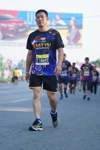 BIB: 209, 10692
                            <button type="button" onclick="openModal(3623552)" class="btn btn-primary btn-sm float-right btn-popup" data-toggle="modal" data-target=".modal-high-quality">
                        <i class="fas fa-shopping-cart"></i> Add to Cart
                    </button>
                                            <button type="button" onclick="isThisMe(3623552, true)" class="btn btn-success btn-sm float-right btn-popup btn-isme hidden" data-toggle="tooltip" data-placement="bottom" title="นี่คือรูปของคุณใช่ไหม คลิกที่นี่เพื่อเอาเข้าอัลบั้ม">
                        <i class="fas fa-plus"></i> Add to album
                    </button>
                    <button type="button" onclick="isThisMe(3623552, false)" class="btn btn-warning btn-sm float-right btn-popup btn-isnotme hidden">
                        <i class="fas fa-ban"></i> Remove from album
                    </button>