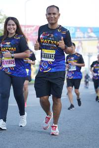 BIB: 201, 11829, , 11112
                            <button type="button" onclick="openModal(3615237)" class="btn btn-primary btn-sm float-right btn-popup" data-toggle="modal" data-target=".modal-high-quality">
                        <i class="fas fa-shopping-cart"></i> Add to Cart
                    </button>
                                            <button type="button" onclick="isThisMe(3615237, true)" class="btn btn-success btn-sm float-right btn-popup btn-isme hidden" data-toggle="tooltip" data-placement="bottom" title="นี่คือรูปของคุณใช่ไหม คลิกที่นี่เพื่อเอาเข้าอัลบั้ม">
                        <i class="fas fa-plus"></i> Add to album
                    </button>
                    <button type="button" onclick="isThisMe(3615237, false)" class="btn btn-warning btn-sm float-right btn-popup btn-isnotme hidden">
                        <i class="fas fa-ban"></i> Remove from album
                    </button>