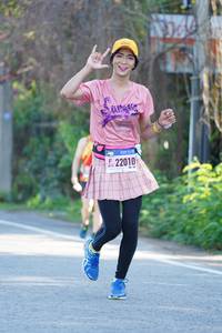 BIB: 22010
                            <button type="button" onclick="openModal(3642542)" class="btn btn-primary btn-sm float-right btn-popup" data-toggle="modal" data-target=".modal-high-quality">
                        <i class="fas fa-shopping-cart"></i> Add to Cart
                    </button>
                                            <button type="button" onclick="isThisMe(3642542, true)" class="btn btn-success btn-sm float-right btn-popup btn-isme hidden" data-toggle="tooltip" data-placement="bottom" title="นี่คือรูปของคุณใช่ไหม คลิกที่นี่เพื่อเอาเข้าอัลบั้ม">
                        <i class="fas fa-plus"></i> Add to album
                    </button>
                    <button type="button" onclick="isThisMe(3642542, false)" class="btn btn-warning btn-sm float-right btn-popup btn-isnotme hidden">
                        <i class="fas fa-ban"></i> Remove from album
                    </button>