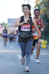 BIB: 41300
                            <button type="button" onclick="openModal(3631745)" class="btn btn-primary btn-sm float-right btn-popup" data-toggle="modal" data-target=".modal-high-quality">
                        <i class="fas fa-shopping-cart"></i> Add to Cart
                    </button>
                                            <button type="button" onclick="isThisMe(3631745, true)" class="btn btn-success btn-sm float-right btn-popup btn-isme hidden" data-toggle="tooltip" data-placement="bottom" title="นี่คือรูปของคุณใช่ไหม คลิกที่นี่เพื่อเอาเข้าอัลบั้ม">
                        <i class="fas fa-plus"></i> Add to album
                    </button>
                    <button type="button" onclick="isThisMe(3631745, false)" class="btn btn-warning btn-sm float-right btn-popup btn-isnotme hidden">
                        <i class="fas fa-ban"></i> Remove from album
                    </button>