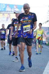 BIB: 10927
                            <button type="button" onclick="openModal(3613936)" class="btn btn-primary btn-sm float-right btn-popup" data-toggle="modal" data-target=".modal-high-quality">
                        <i class="fas fa-shopping-cart"></i> Add to Cart
                    </button>
                                            <button type="button" onclick="isThisMe(3613936, true)" class="btn btn-success btn-sm float-right btn-popup btn-isme hidden" data-toggle="tooltip" data-placement="bottom" title="นี่คือรูปของคุณใช่ไหม คลิกที่นี่เพื่อเอาเข้าอัลบั้ม">
                        <i class="fas fa-plus"></i> Add to album
                    </button>
                    <button type="button" onclick="isThisMe(3613936, false)" class="btn btn-warning btn-sm float-right btn-popup btn-isnotme hidden">
                        <i class="fas fa-ban"></i> Remove from album
                    </button>