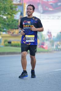 BIB: 11020
                            <button type="button" onclick="openModal(3604503)" class="btn btn-primary btn-sm float-right btn-popup" data-toggle="modal" data-target=".modal-high-quality">
                        <i class="fas fa-shopping-cart"></i> Add to Cart
                    </button>
                                            <button type="button" onclick="isThisMe(3604503, true)" class="btn btn-success btn-sm float-right btn-popup btn-isme hidden" data-toggle="tooltip" data-placement="bottom" title="นี่คือรูปของคุณใช่ไหม คลิกที่นี่เพื่อเอาเข้าอัลบั้ม">
                        <i class="fas fa-plus"></i> Add to album
                    </button>
                    <button type="button" onclick="isThisMe(3604503, false)" class="btn btn-warning btn-sm float-right btn-popup btn-isnotme hidden">
                        <i class="fas fa-ban"></i> Remove from album
                    </button>