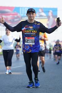 BIB: 2019, 40022
                            <button type="button" onclick="openModal(3623386)" class="btn btn-primary btn-sm float-right btn-popup" data-toggle="modal" data-target=".modal-high-quality">
                        <i class="fas fa-shopping-cart"></i> Add to Cart
                    </button>
                                            <button type="button" onclick="isThisMe(3623386, true)" class="btn btn-success btn-sm float-right btn-popup btn-isme hidden" data-toggle="tooltip" data-placement="bottom" title="นี่คือรูปของคุณใช่ไหม คลิกที่นี่เพื่อเอาเข้าอัลบั้ม">
                        <i class="fas fa-plus"></i> Add to album
                    </button>
                    <button type="button" onclick="isThisMe(3623386, false)" class="btn btn-warning btn-sm float-right btn-popup btn-isnotme hidden">
                        <i class="fas fa-ban"></i> Remove from album
                    </button>