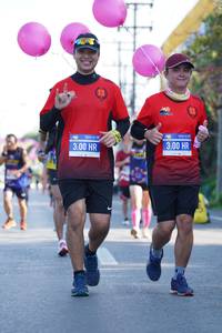 BIB: 300, 
                            <button type="button" onclick="openModal(3641729)" class="btn btn-primary btn-sm float-right btn-popup" data-toggle="modal" data-target=".modal-high-quality">
                        <i class="fas fa-shopping-cart"></i> Add to Cart
                    </button>
                                            <button type="button" onclick="isThisMe(3641729, true)" class="btn btn-success btn-sm float-right btn-popup btn-isme hidden" data-toggle="tooltip" data-placement="bottom" title="นี่คือรูปของคุณใช่ไหม คลิกที่นี่เพื่อเอาเข้าอัลบั้ม">
                        <i class="fas fa-plus"></i> Add to album
                    </button>
                    <button type="button" onclick="isThisMe(3641729, false)" class="btn btn-warning btn-sm float-right btn-popup btn-isnotme hidden">
                        <i class="fas fa-ban"></i> Remove from album
                    </button>