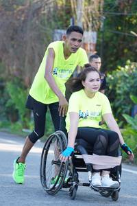 BIB: 
                            <button type="button" onclick="openModal(3642156)" class="btn btn-primary btn-sm float-right btn-popup" data-toggle="modal" data-target=".modal-high-quality">
                        <i class="fas fa-shopping-cart"></i> Add to Cart
                    </button>
                                            <button type="button" onclick="isThisMe(3642156, true)" class="btn btn-success btn-sm float-right btn-popup btn-isme hidden" data-toggle="tooltip" data-placement="bottom" title="นี่คือรูปของคุณใช่ไหม คลิกที่นี่เพื่อเอาเข้าอัลบั้ม">
                        <i class="fas fa-plus"></i> Add to album
                    </button>
                    <button type="button" onclick="isThisMe(3642156, false)" class="btn btn-warning btn-sm float-right btn-popup btn-isnotme hidden">
                        <i class="fas fa-ban"></i> Remove from album
                    </button>