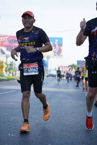 BIB: 40062
                            <button type="button" onclick="openModal(3628387)" class="btn btn-primary btn-sm float-right btn-popup" data-toggle="modal" data-target=".modal-high-quality">
                        <i class="fas fa-shopping-cart"></i> Add to Cart
                    </button>
                                            <button type="button" onclick="isThisMe(3628387, true)" class="btn btn-success btn-sm float-right btn-popup btn-isme hidden" data-toggle="tooltip" data-placement="bottom" title="นี่คือรูปของคุณใช่ไหม คลิกที่นี่เพื่อเอาเข้าอัลบั้ม">
                        <i class="fas fa-plus"></i> Add to album
                    </button>
                    <button type="button" onclick="isThisMe(3628387, false)" class="btn btn-warning btn-sm float-right btn-popup btn-isnotme hidden">
                        <i class="fas fa-ban"></i> Remove from album
                    </button>