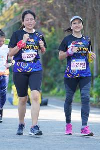 BIB: 21931, 22374
                            <button type="button" onclick="openModal(3643458)" class="btn btn-primary btn-sm float-right btn-popup" data-toggle="modal" data-target=".modal-high-quality">
                        <i class="fas fa-shopping-cart"></i> Add to Cart
                    </button>
                                            <button type="button" onclick="isThisMe(3643458, true)" class="btn btn-success btn-sm float-right btn-popup btn-isme hidden" data-toggle="tooltip" data-placement="bottom" title="นี่คือรูปของคุณใช่ไหม คลิกที่นี่เพื่อเอาเข้าอัลบั้ม">
                        <i class="fas fa-plus"></i> Add to album
                    </button>
                    <button type="button" onclick="isThisMe(3643458, false)" class="btn btn-warning btn-sm float-right btn-popup btn-isnotme hidden">
                        <i class="fas fa-ban"></i> Remove from album
                    </button>