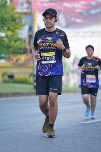 BIB: 10110, 125
                            <button type="button" onclick="openModal(3606403)" class="btn btn-primary btn-sm float-right btn-popup" data-toggle="modal" data-target=".modal-high-quality">
                        <i class="fas fa-shopping-cart"></i> Add to Cart
                    </button>
                                            <button type="button" onclick="isThisMe(3606403, true)" class="btn btn-success btn-sm float-right btn-popup btn-isme hidden" data-toggle="tooltip" data-placement="bottom" title="นี่คือรูปของคุณใช่ไหม คลิกที่นี่เพื่อเอาเข้าอัลบั้ม">
                        <i class="fas fa-plus"></i> Add to album
                    </button>
                    <button type="button" onclick="isThisMe(3606403, false)" class="btn btn-warning btn-sm float-right btn-popup btn-isnotme hidden">
                        <i class="fas fa-ban"></i> Remove from album
                    </button>