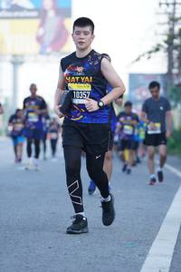 BIB: 10357
                            <button type="button" onclick="openModal(3612142)" class="btn btn-primary btn-sm float-right btn-popup" data-toggle="modal" data-target=".modal-high-quality">
                        <i class="fas fa-shopping-cart"></i> Add to Cart
                    </button>
                                            <button type="button" onclick="isThisMe(3612142, true)" class="btn btn-success btn-sm float-right btn-popup btn-isme hidden" data-toggle="tooltip" data-placement="bottom" title="นี่คือรูปของคุณใช่ไหม คลิกที่นี่เพื่อเอาเข้าอัลบั้ม">
                        <i class="fas fa-plus"></i> Add to album
                    </button>
                    <button type="button" onclick="isThisMe(3612142, false)" class="btn btn-warning btn-sm float-right btn-popup btn-isnotme hidden">
                        <i class="fas fa-ban"></i> Remove from album
                    </button>